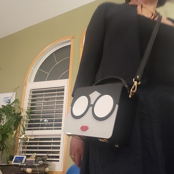 Fashion sling , crossbody or shoulder bag - Picture 4 of 16